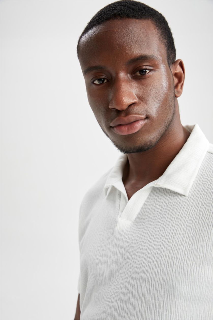 رجال بيج فاتح تي شيرت مودرن فيت أساسي بأكمام قصيرة ورقبة بولو