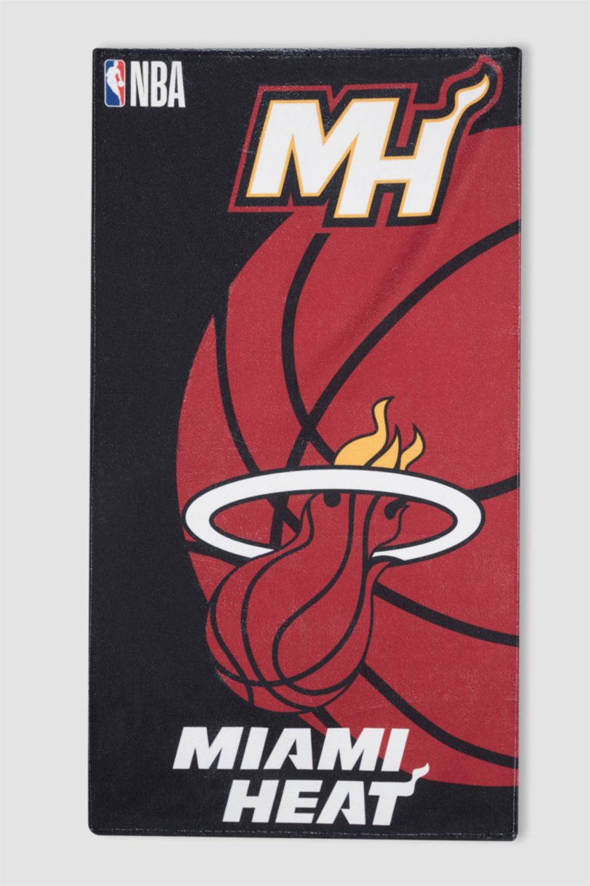 BOYS & TEENS Black Boys' NBA Miami Heat Licensed Towel