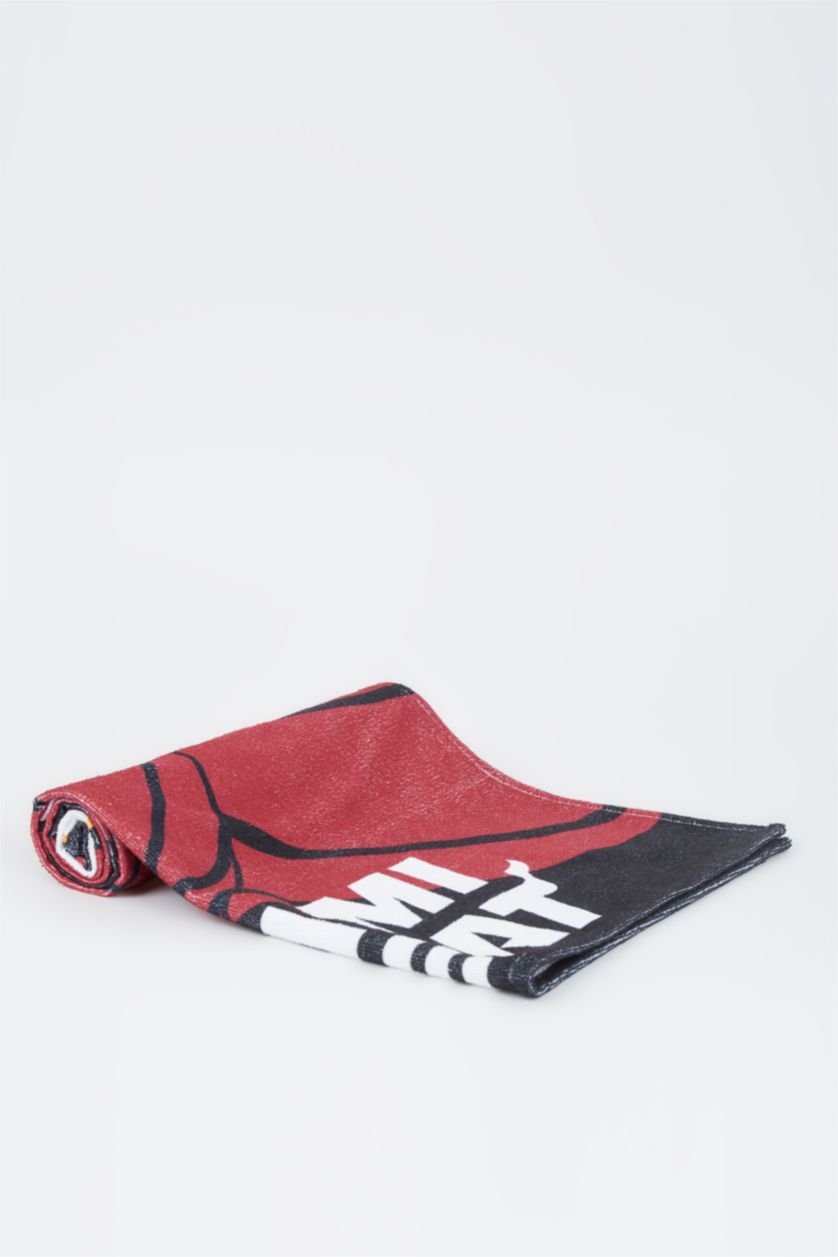 BOYS & TEENS Black Boys' NBA Miami Heat Licensed Towel