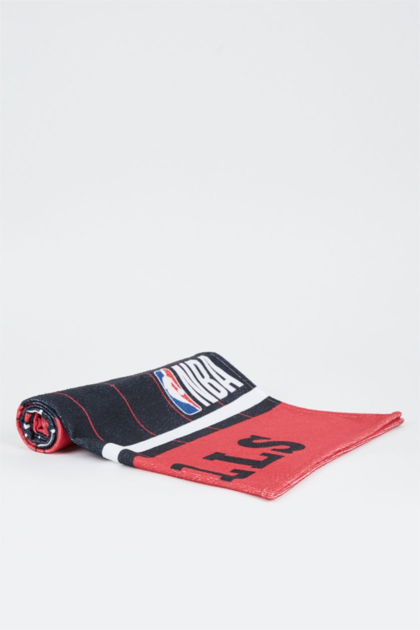 BOYS & TEENS Black Boys' NBA Chicago Bulls Licensed Towel
