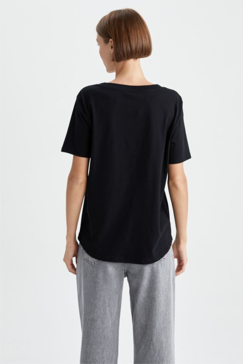Kadın Siyah Regular Fıt Penye Kısa Kollu Tişört