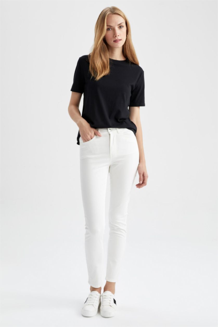 Woman Siyah Regular Fit Crew Neck Short Sleeve T-Shirt