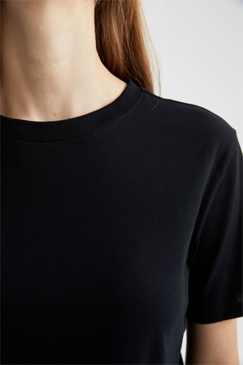 Woman Siyah Regular Fit Crew Neck Short Sleeve T-Shirt