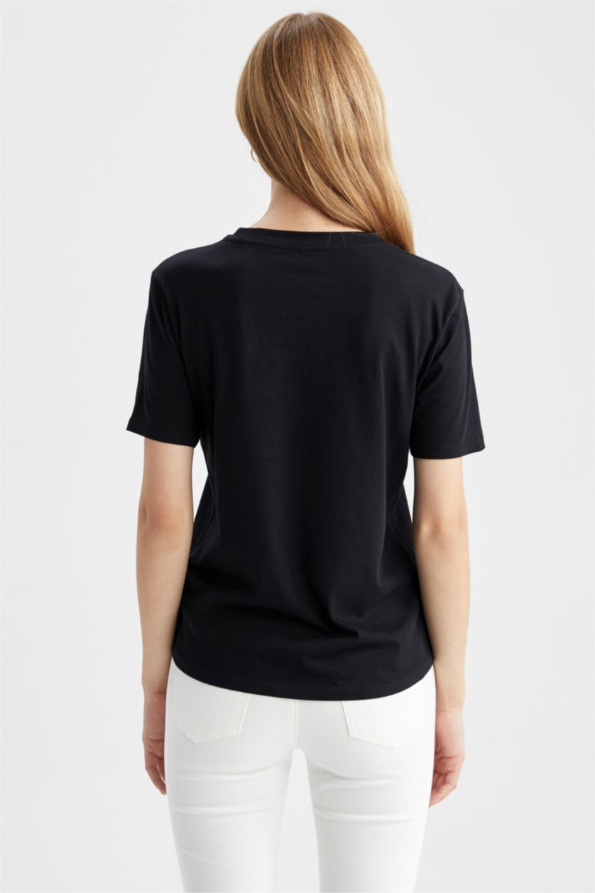 Woman Siyah Regular Fit Crew Neck Short Sleeve T-Shirt
