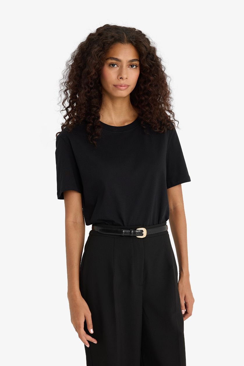 نساء أسود تيشيرت عادي أسود بقصة عادية برقبة مستديرة