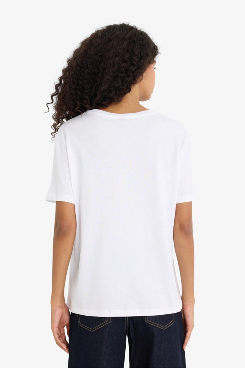 حريمي أبيض تيشيرت ابيض بيزك سادة نص كم قصة عادية