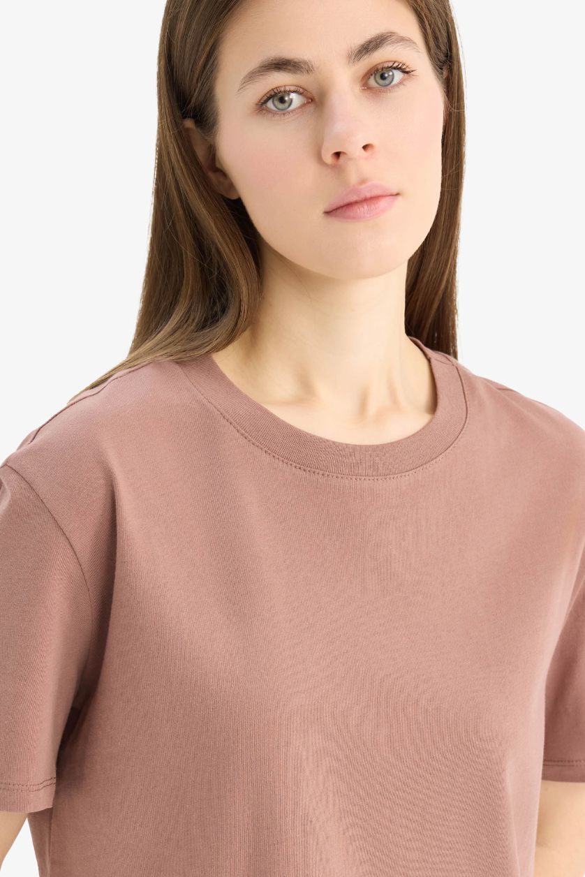 نساء بني تيشيرت سادة بيزك قصة عادية بياخة مستديرة