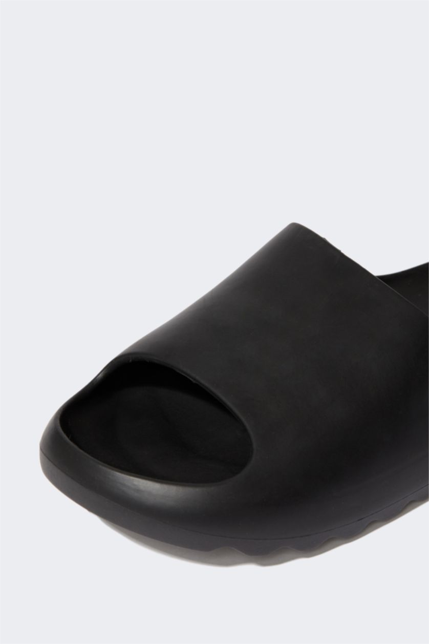 Erkek Siyah Erkek Eva Terlik