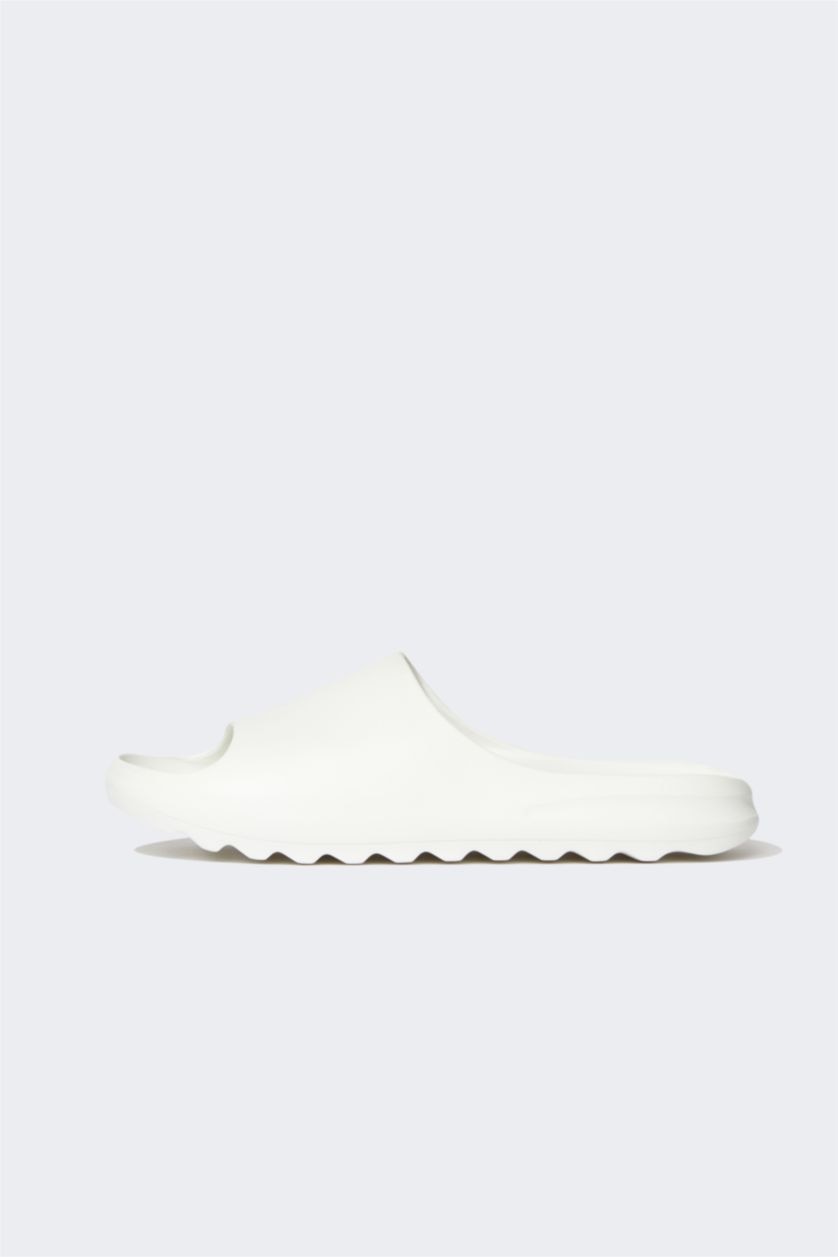 Erkek Kırık Beyaz Erkek Eva Terlik