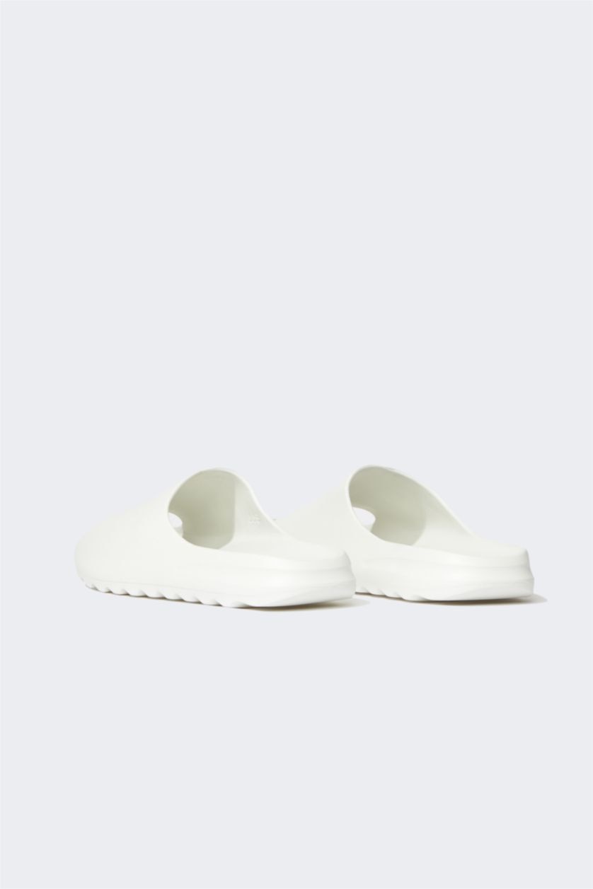 Erkek Kırık Beyaz Erkek Eva Terlik