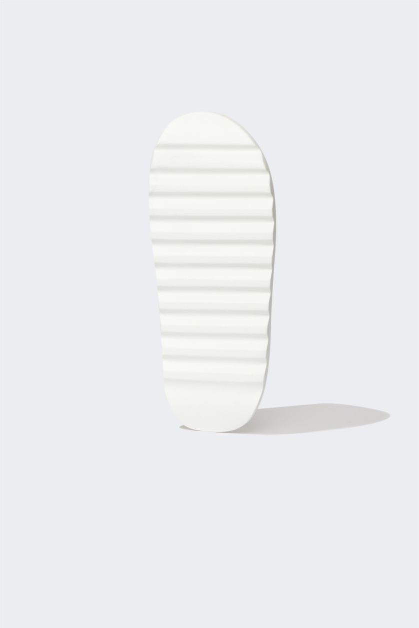 Erkek Kırık Beyaz Erkek Eva Terlik