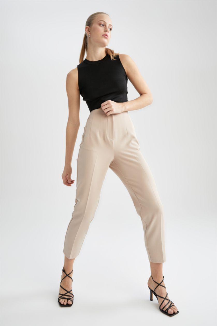 FEMME Beige Pantalon taille haute coupe slim