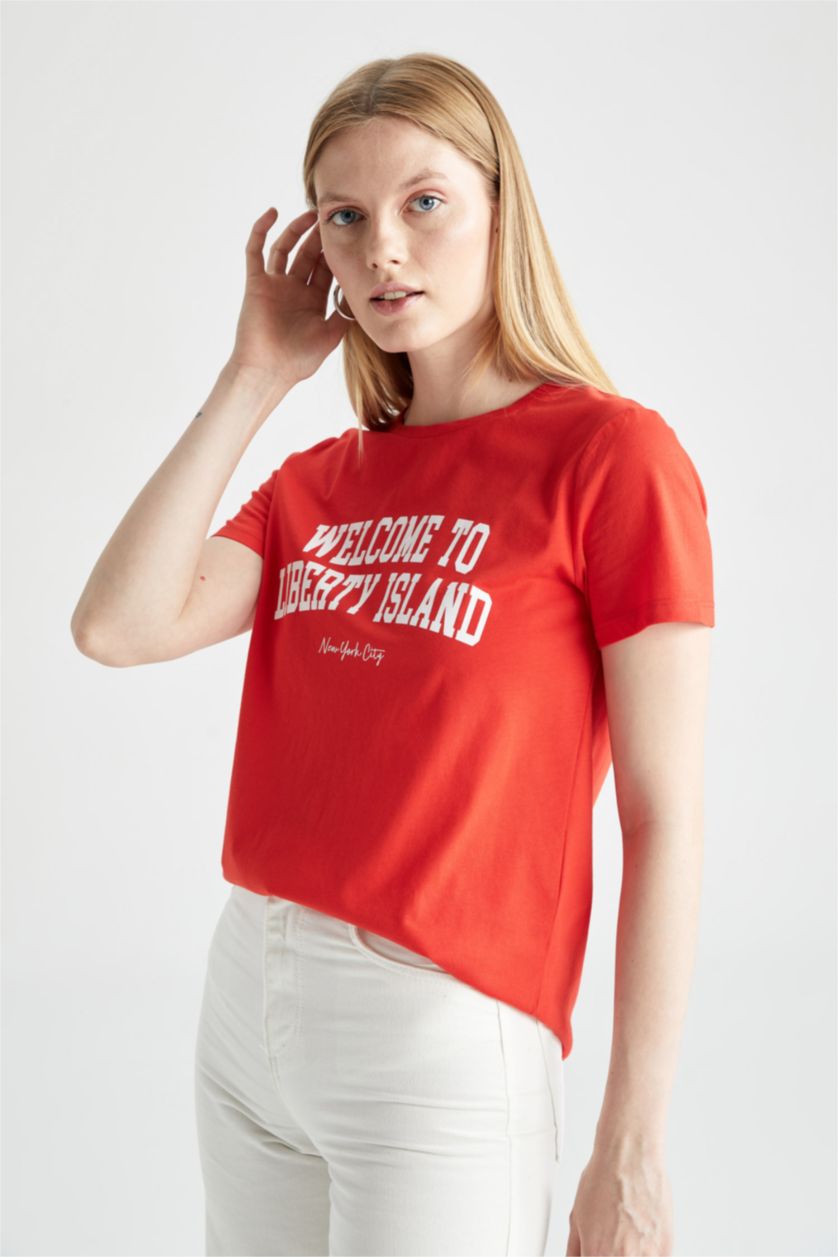نساء أحمر تي شيرت قطن مطبوع بشعار وقصة عادية