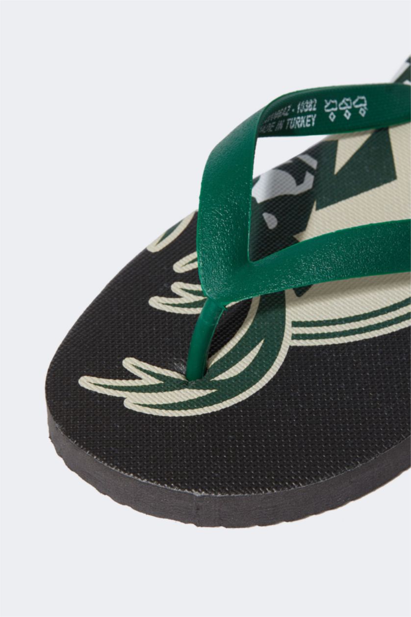 MAN Beige Man NBA Milwaukee Bucks Licensed Flat Sole Flip flops