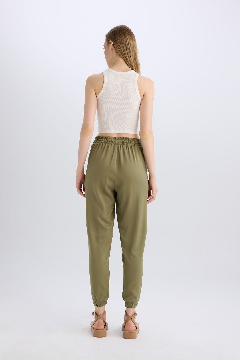 نساء أخضر فاتح بنطرون فيسكوز جوجر فيت بجيب وخصر عادي