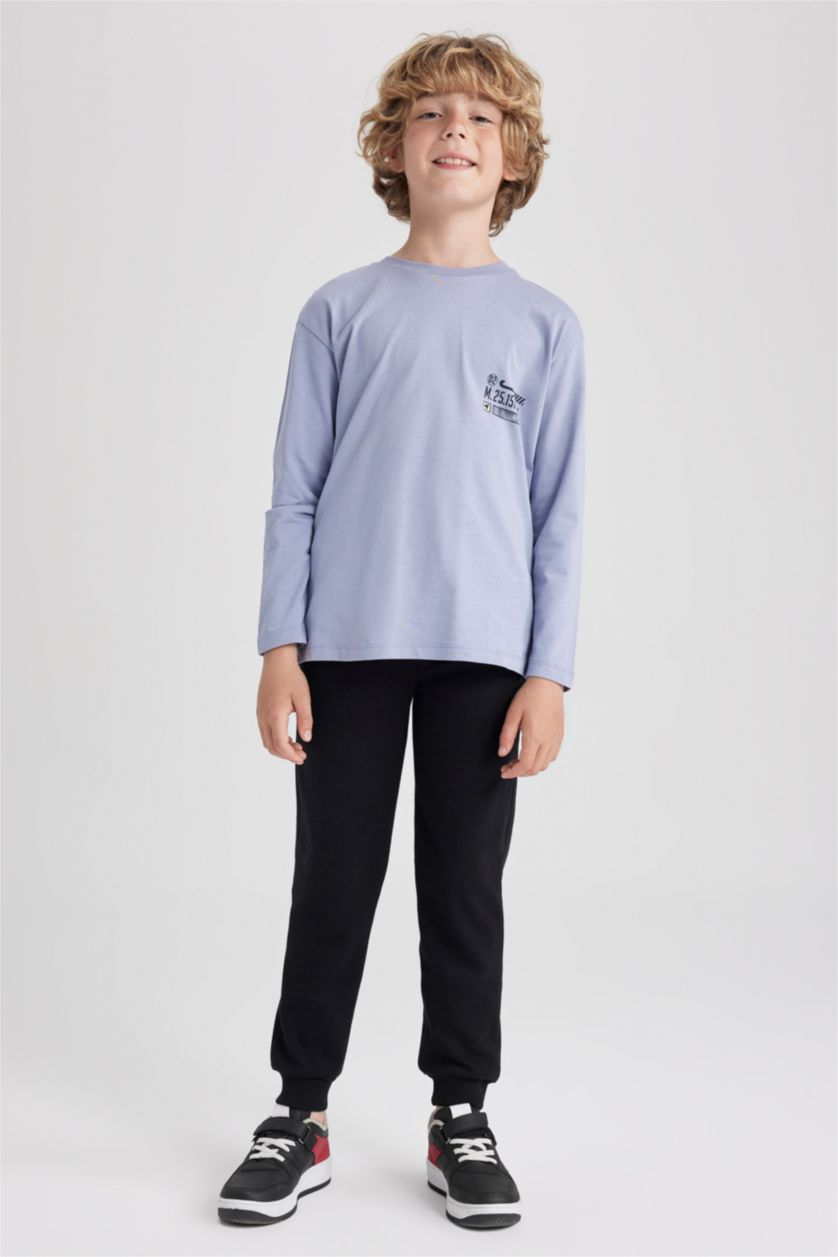 أولاد أرجواني فاتح تي شيرت قطن طويل الأكمام مطبوع برقبة دائرية وخلفية للأولاد