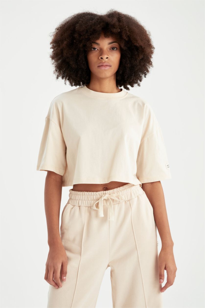 FEMME Beige Clair Defacto Fit T-shirt de sport court en coton biologique à col ras du cou coupe oversize