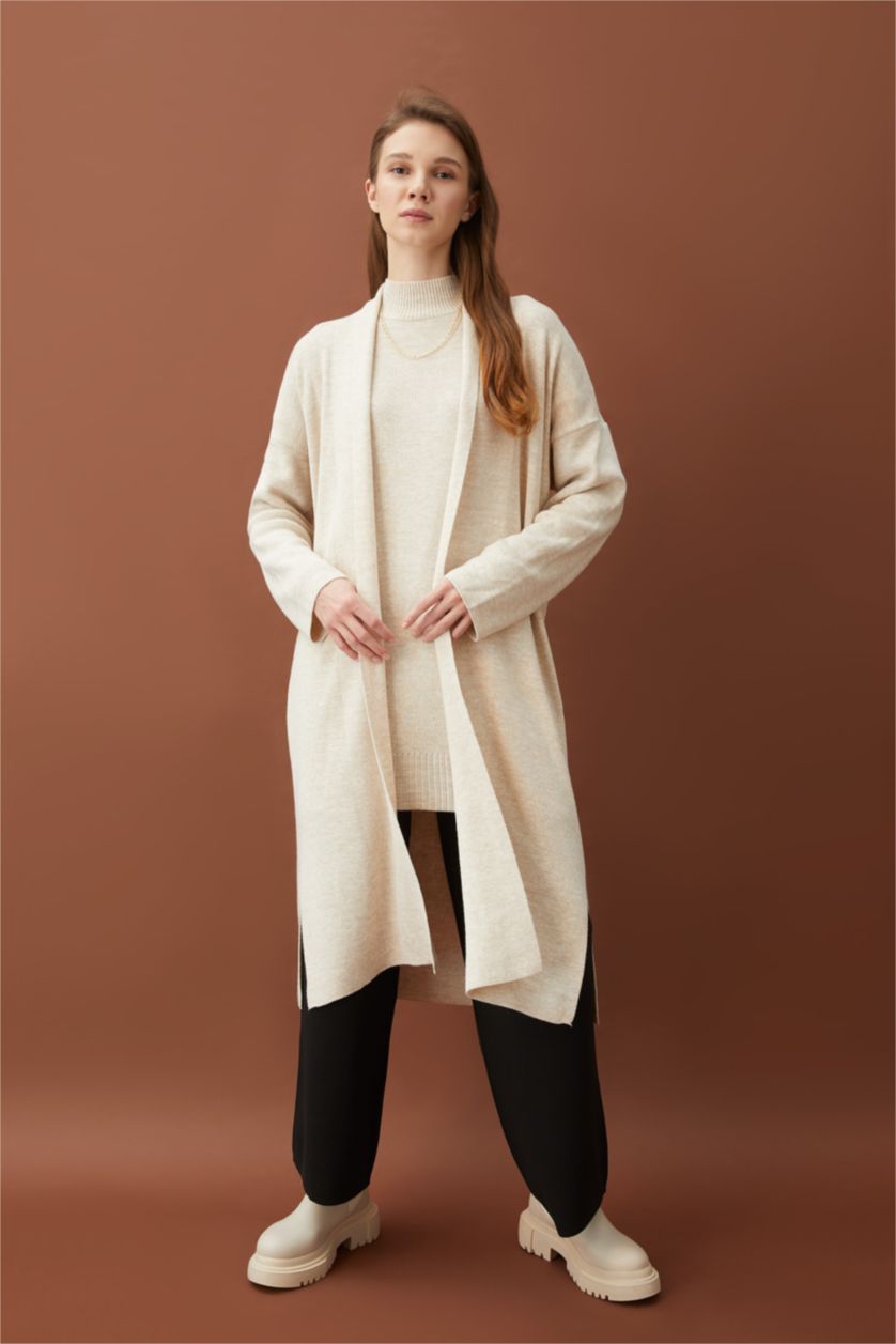 FEMME Beige Cardigan