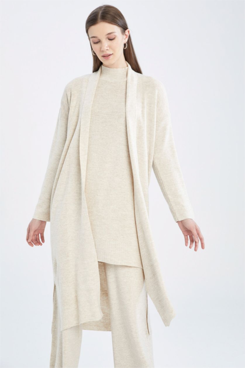 FEMME Beige Cardigan