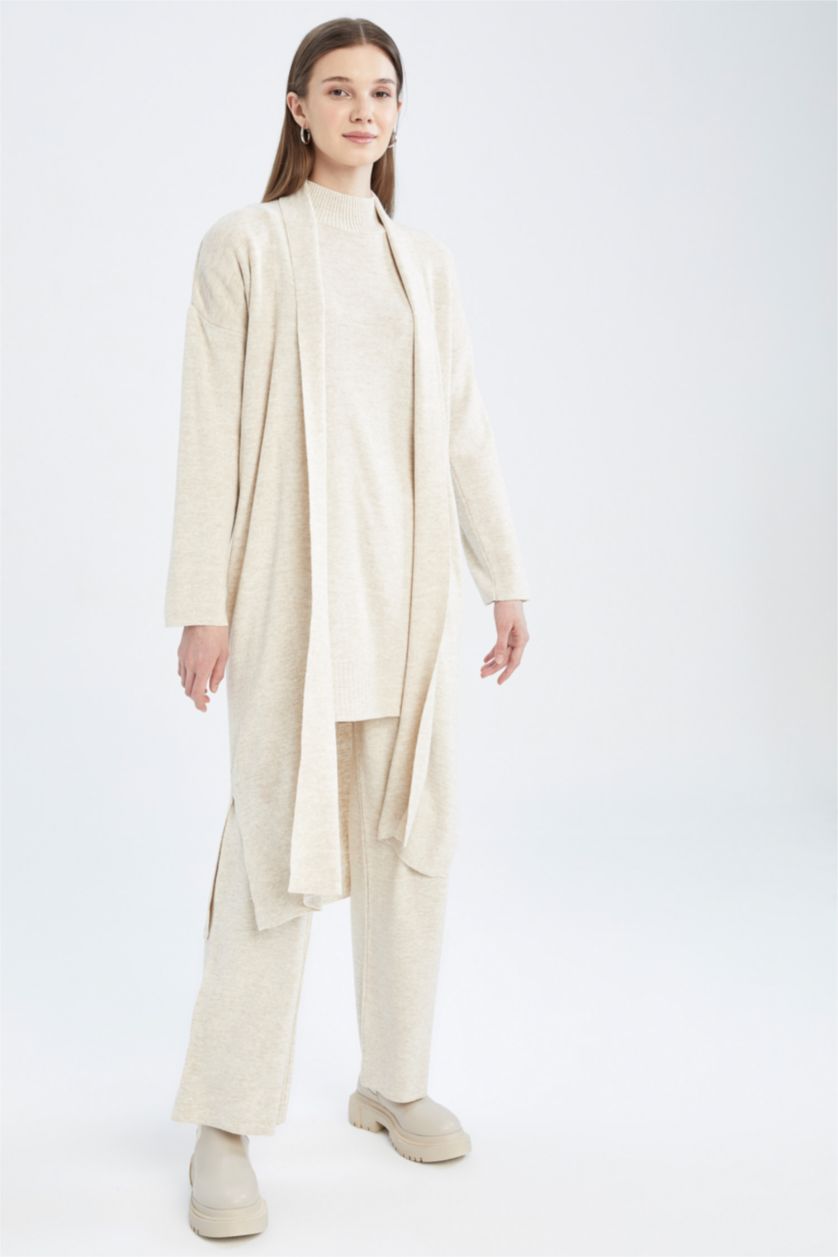 FEMME Beige Cardigan