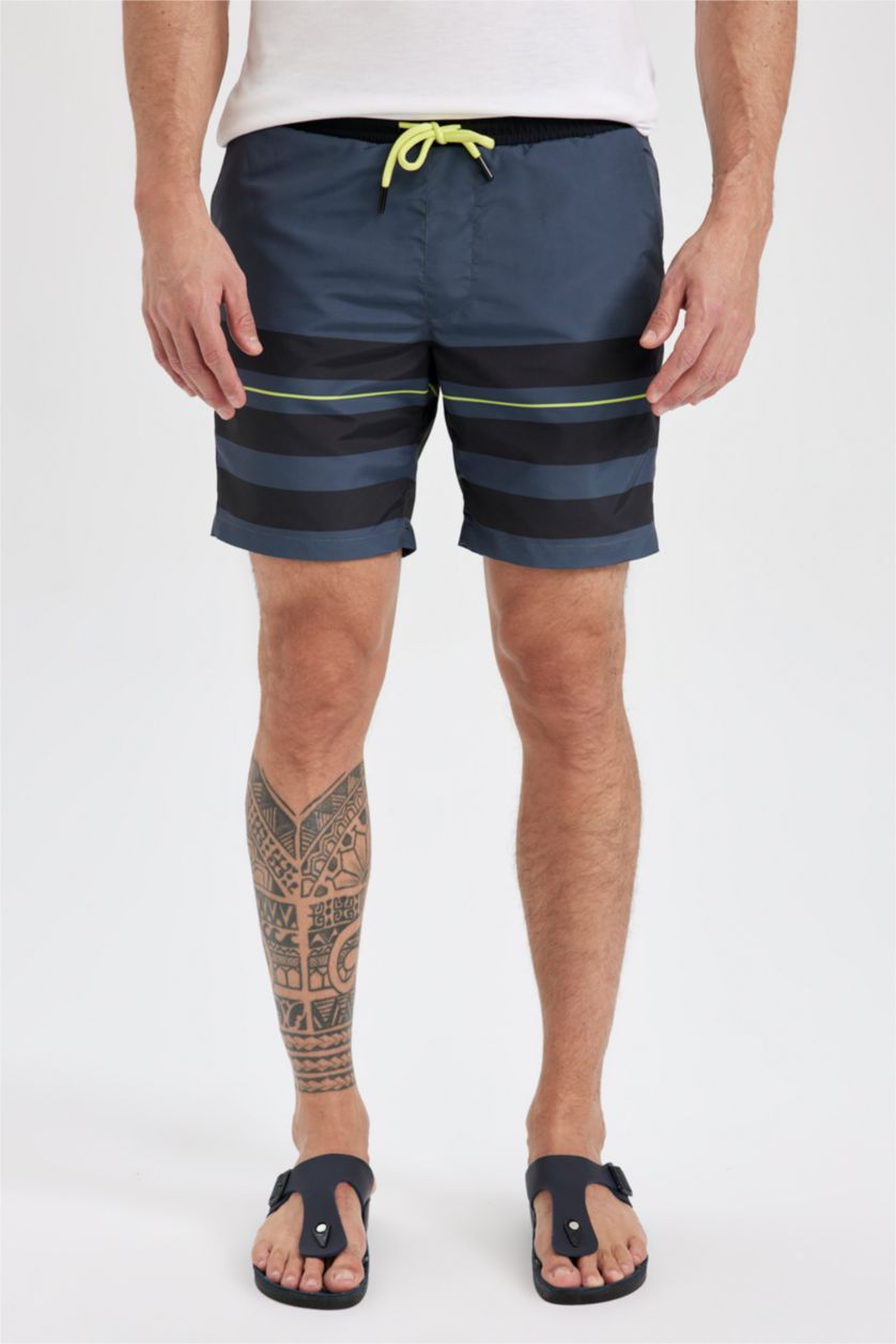 HOMME Anthracite Short De Bain Tissé Coupe Régulière Graphique Courte Longueur