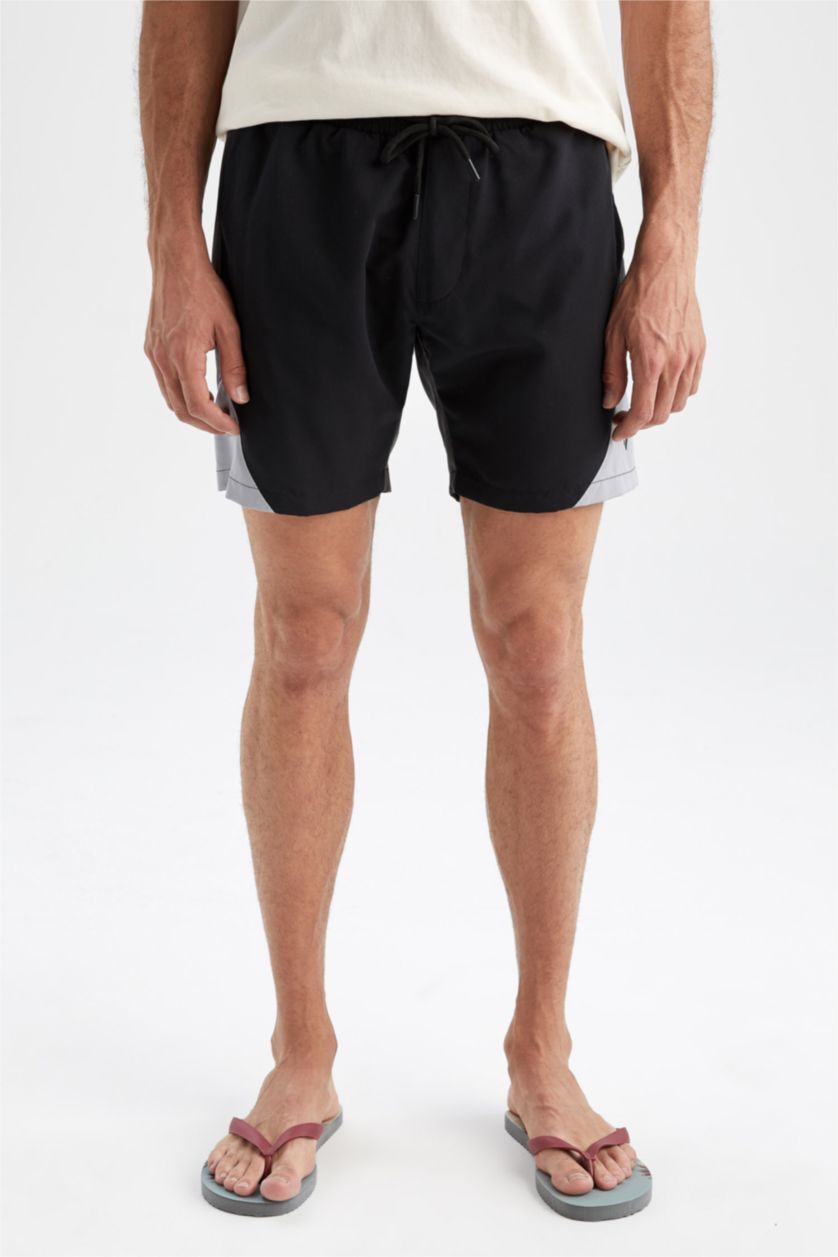 HOMME Noir Short de bain à Coupe régulière de DeFactoFit