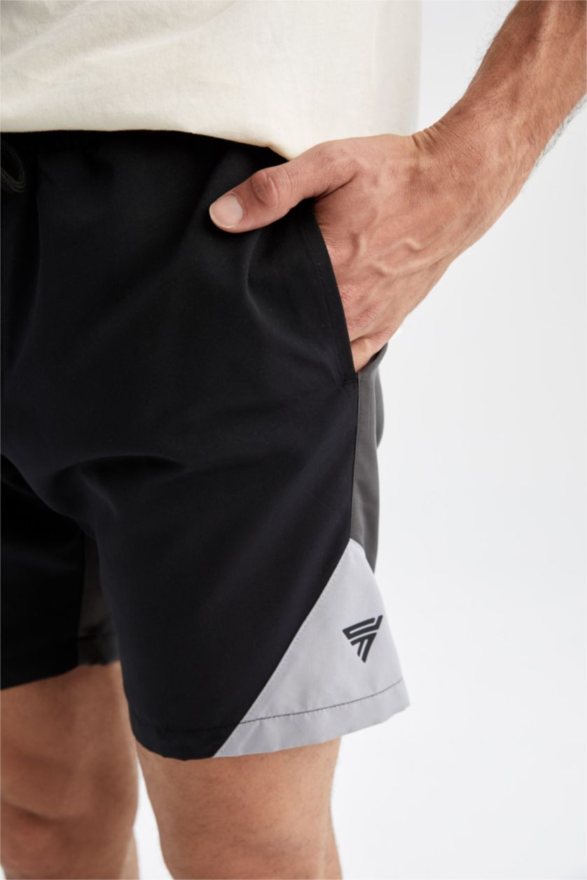 HOMME Noir Short de bain à Coupe régulière de DeFactoFit