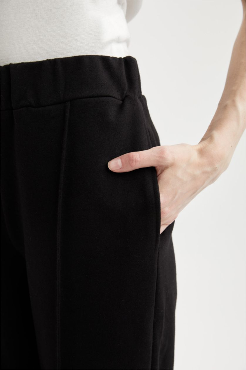 Kadın Siyah Regular Fıt Sweatshirt Kumaşı Pantolon