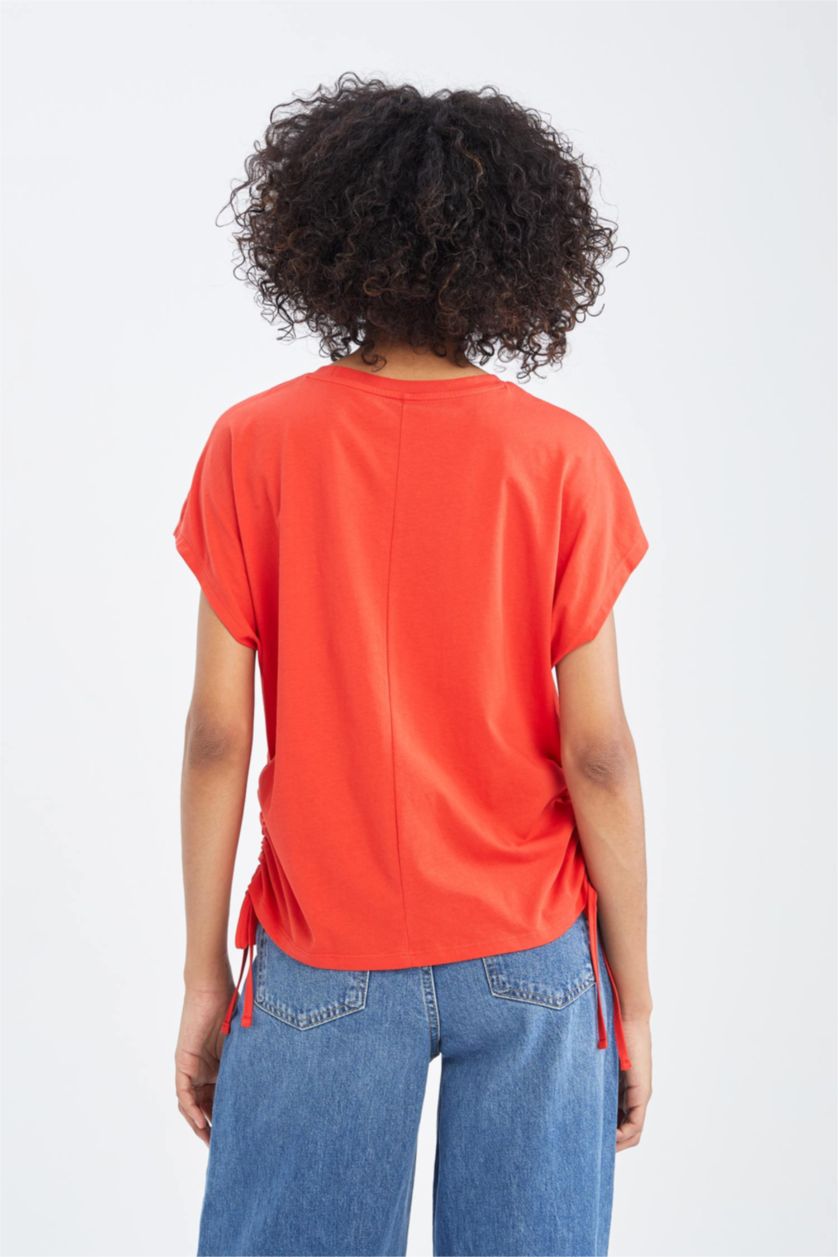 Kadın Kırmızı Regular Fıt Pamuklu Kısa Kollu Tişört