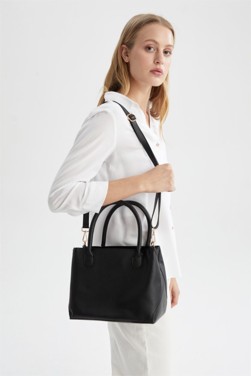 FEMME Noir Faux Leather Shoulder bag