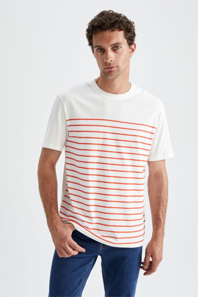 رجالي برتقالي تي شيرت قطن مخطط برقبة مستديرة وقصة عادية