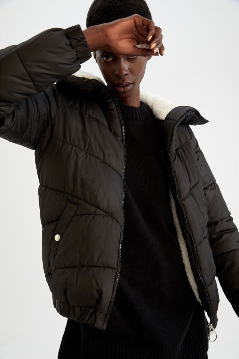 Kadın Siyah Isı Yalıtımlı Su Geçirmez Relax Fit Mont