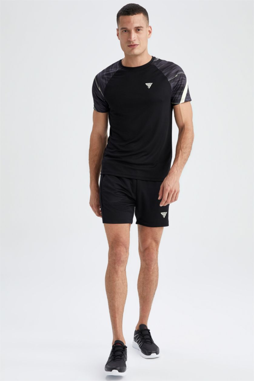 Erkek Siyah Slım Fıt Kısa Kollu Tişört