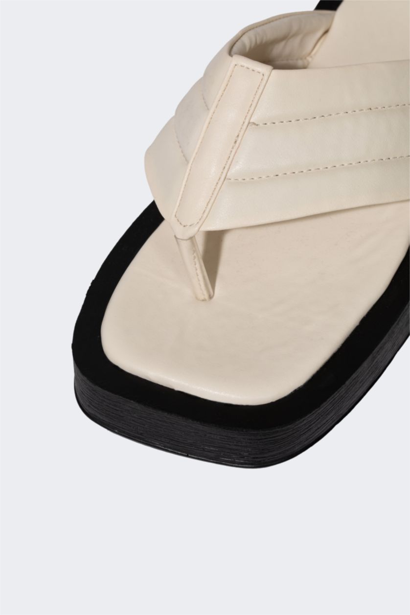 Woman Beige Woman Thick Sole Slipper