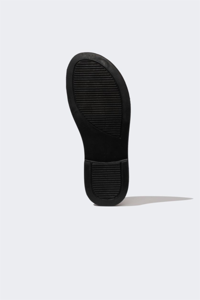 Woman Black Women's High-Sole Quilted Faux Leather Slippers