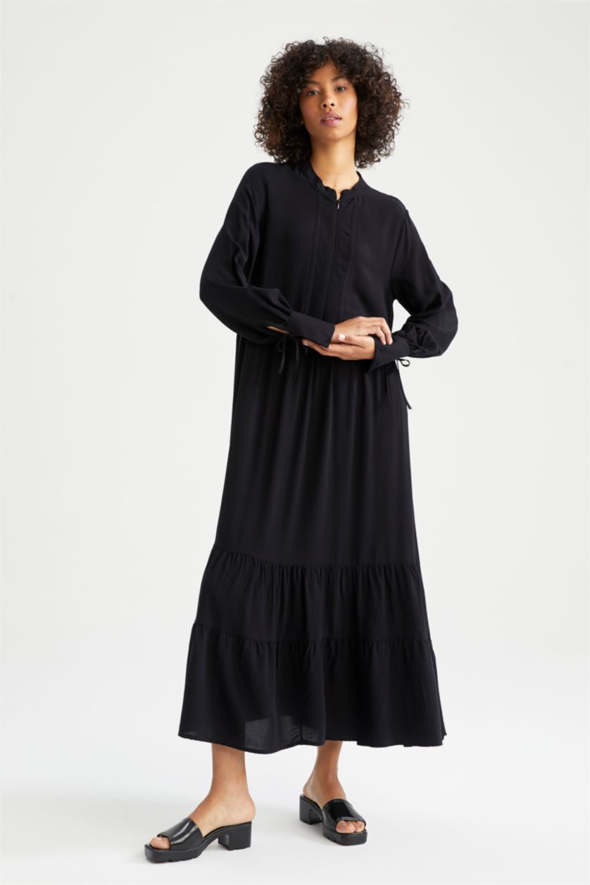FEMME Noir Robe tissée à manches longues et col rond coupe classique