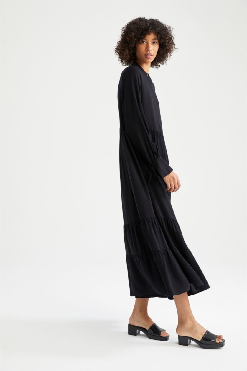 FEMME Noir Robe tissée à manches longues et col rond coupe classique