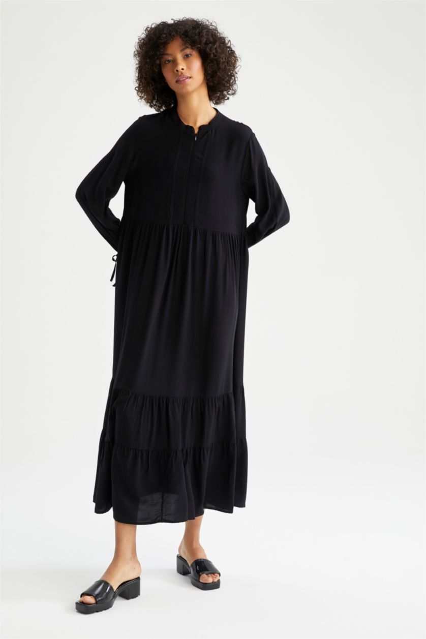 FEMME Noir Robe tissée à manches longues et col rond coupe classique
