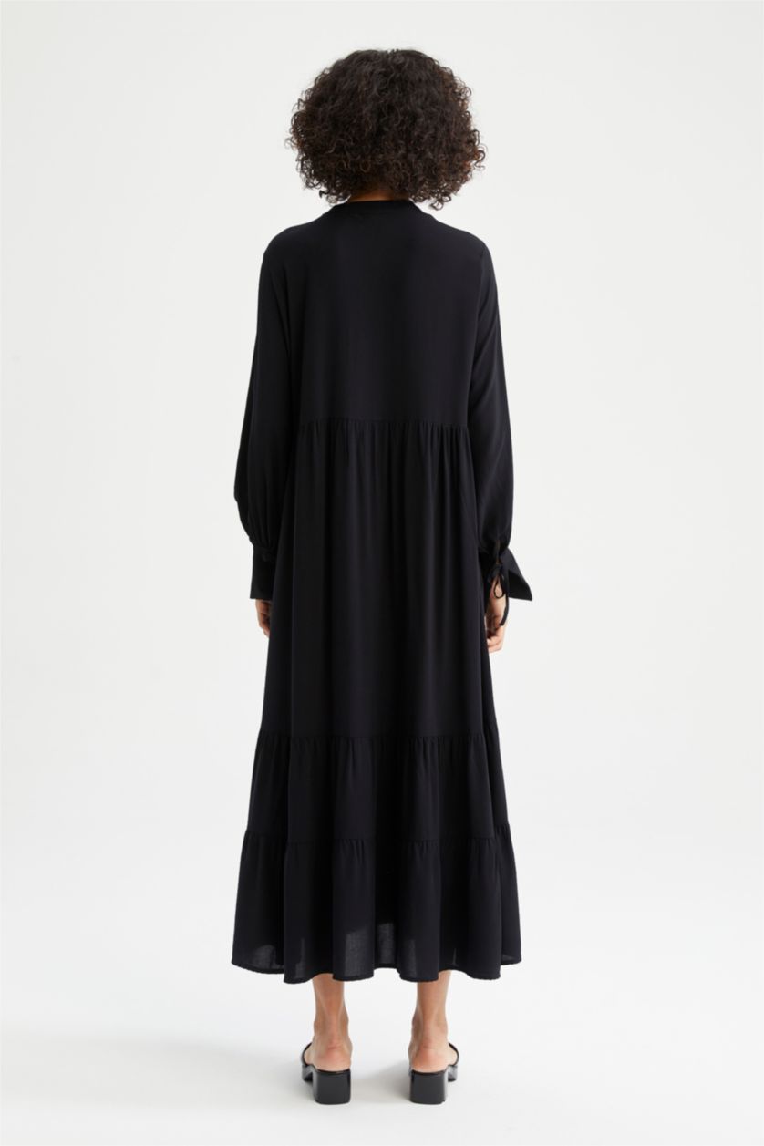 FEMME Noir Robe tissée à manches longues et col rond coupe classique