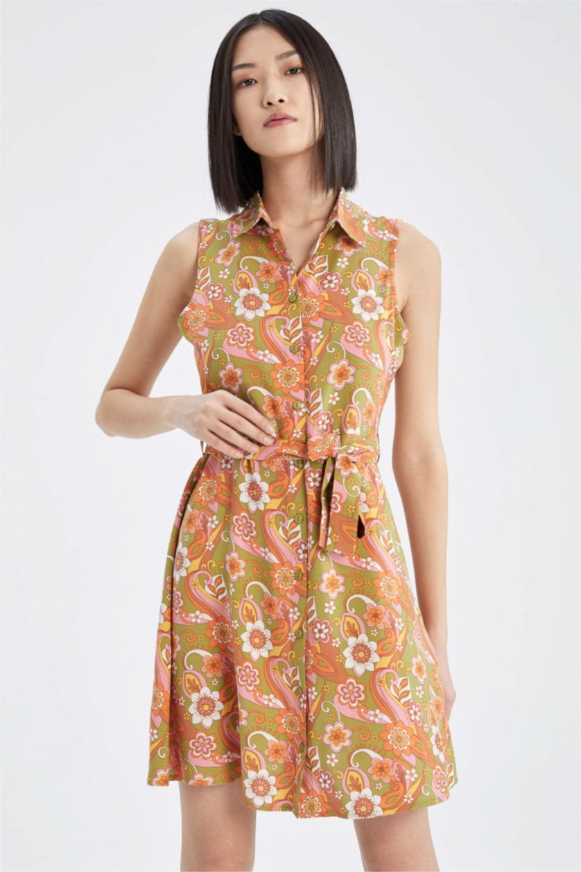 FEMME Marron Mini robe fleurie à manches courtes et col chemise