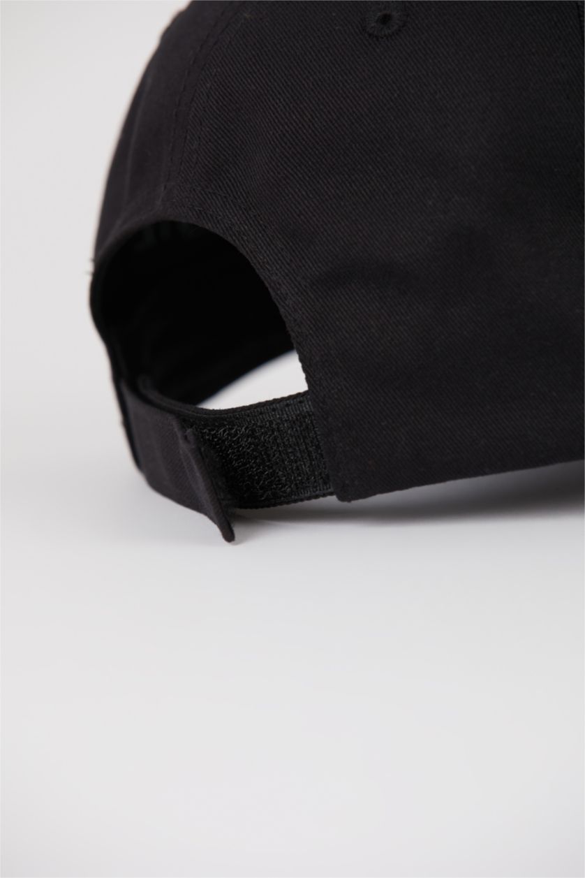 MAN Black Man Printed Matrix 4 Licensed Hat