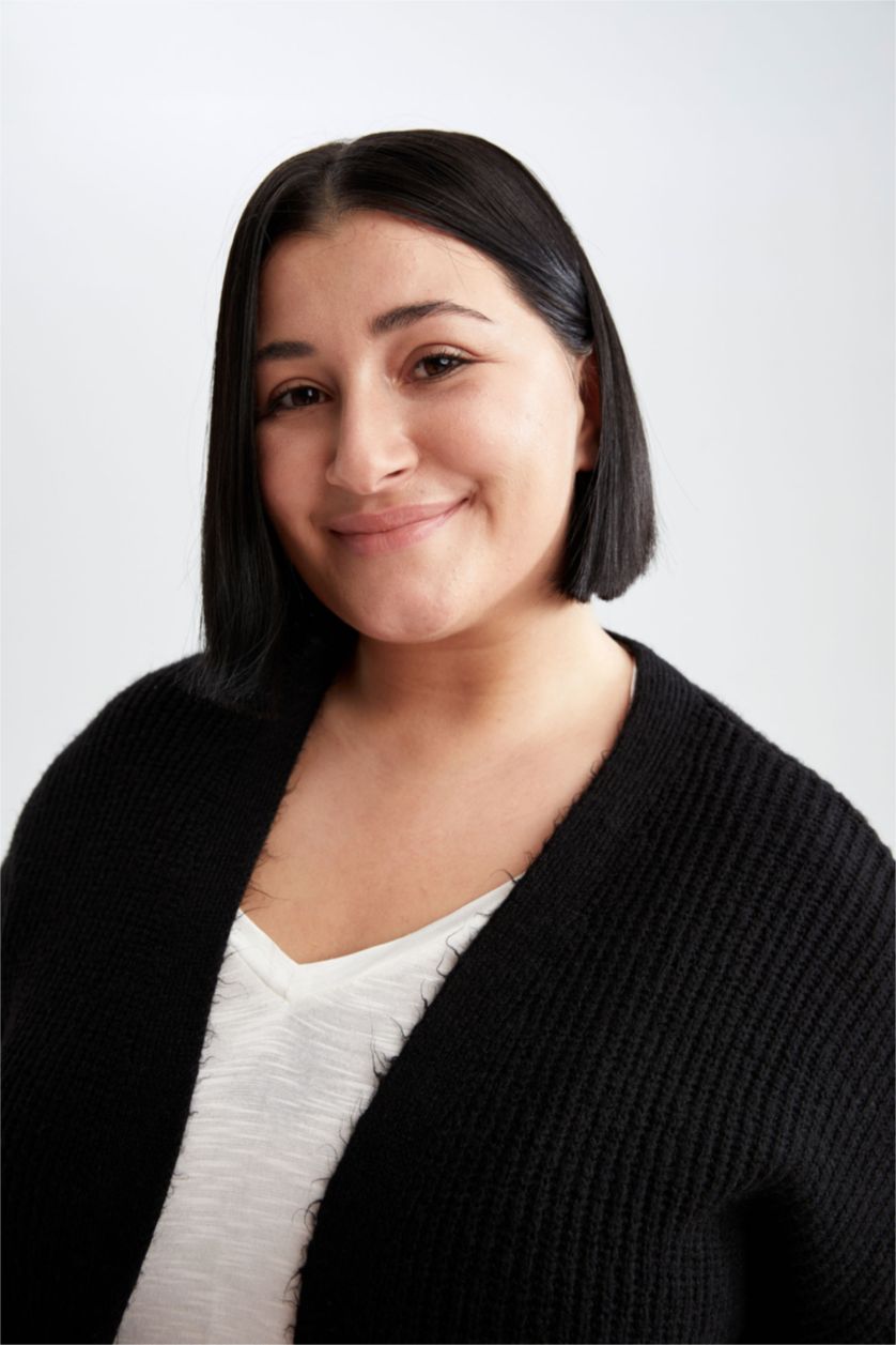 FEMME Noir Cardigan boutonné en maille à col en V coupe classique DF Plus