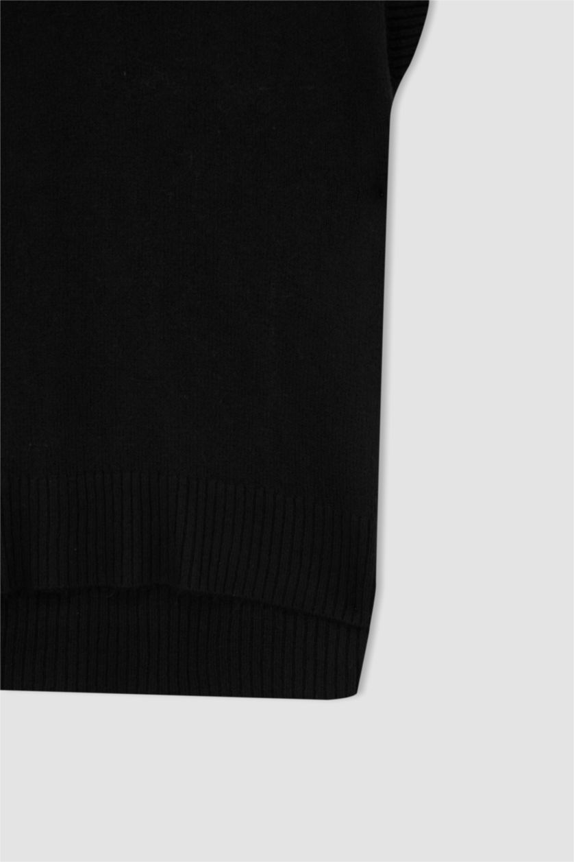 WOMAN Black DF Plus Plus Size Regular Fit V Neck Knitwear Sweater