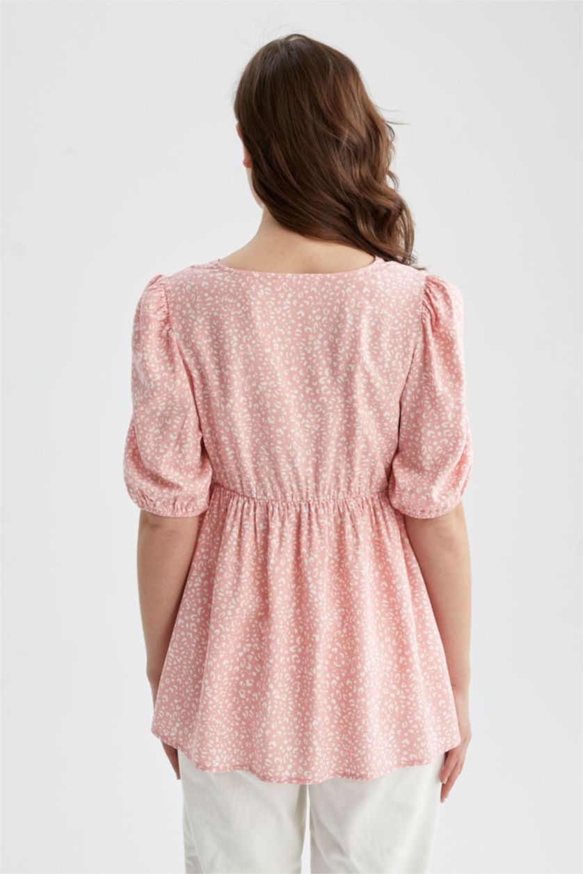 Kadın Gülkurusu Regular Fıt Kısa Kollu Üst