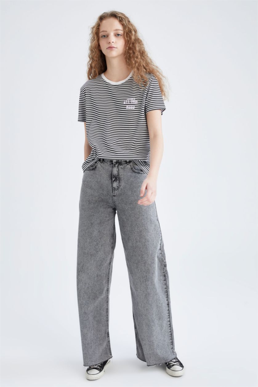 FEMME Noir Cool T-shirt à manches courtes imprimé à slogan rayé coupe standard