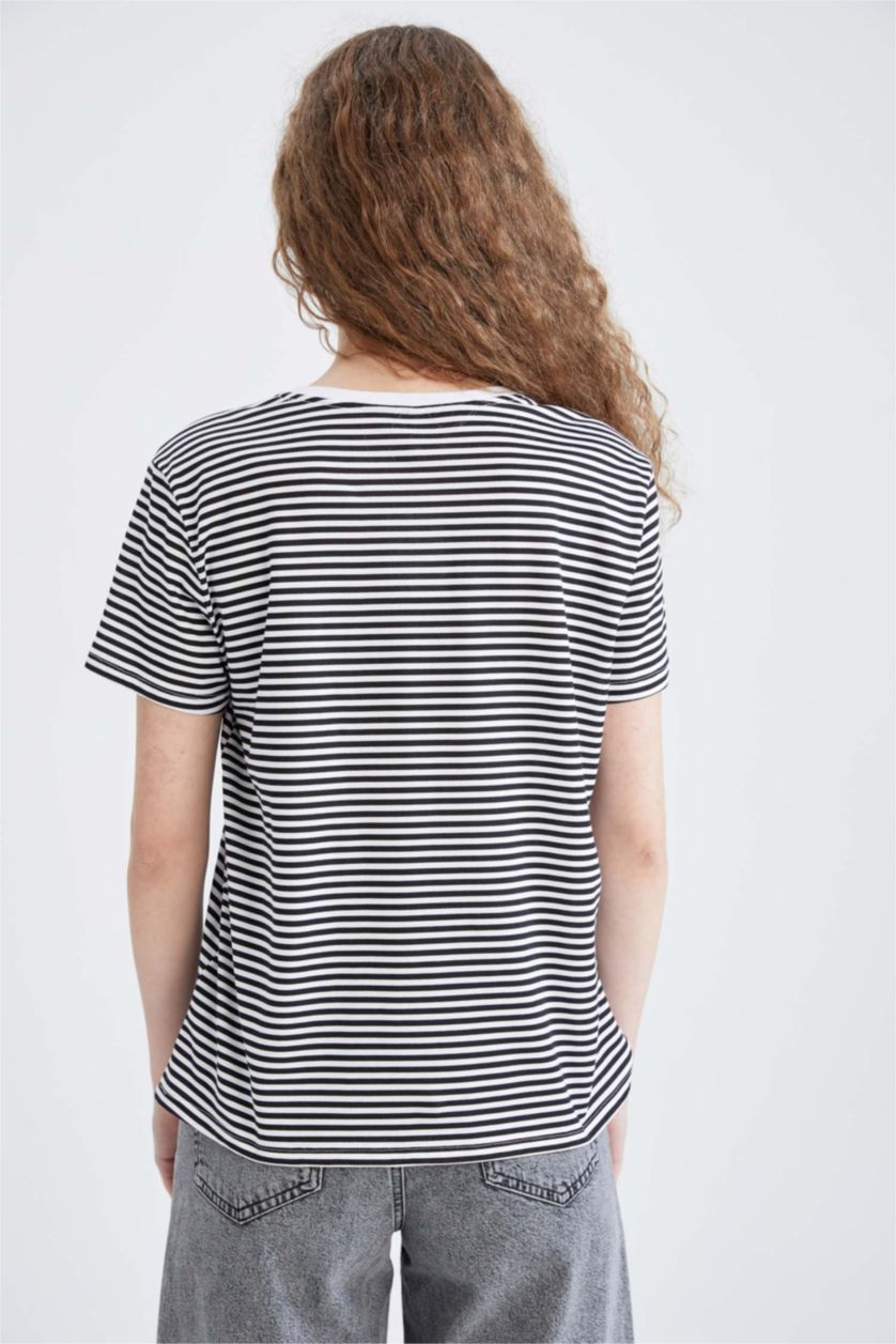 FEMME Noir Cool T-shirt à manches courtes imprimé à slogan rayé coupe standard