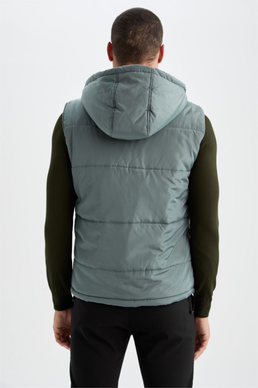 Erkek Yeşil Regular Fıt Kapüşonlu Yelek