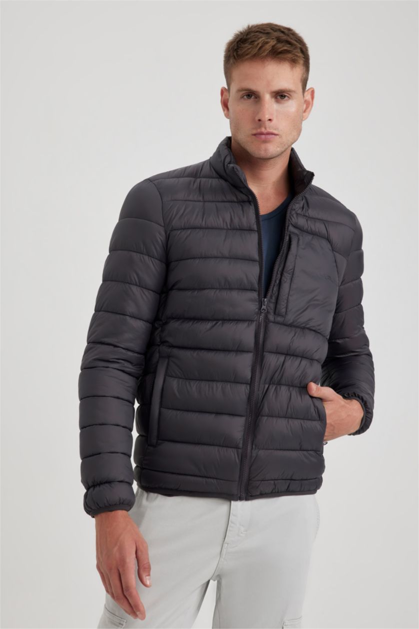 Erkek Antrasit Rüzgar Geçirmez Su İtici Slim Fit Fermuar Kapamalı Cepli Mevsimlik Hafif Şişme Mont