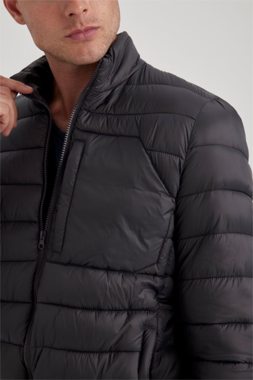 Erkek Antrasit Rüzgar Geçirmez Su İtici Slim Fit Fermuar Kapamalı Cepli Mevsimlik Hafif Şişme Mont