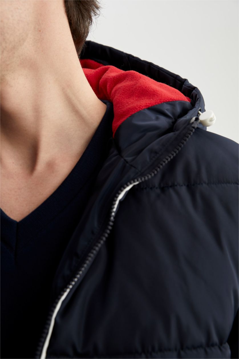 Erkek Lacivert Rüzgar Geçirmez Su İtici Slim Fit Kapüşonlu Suni Kürklü Mont